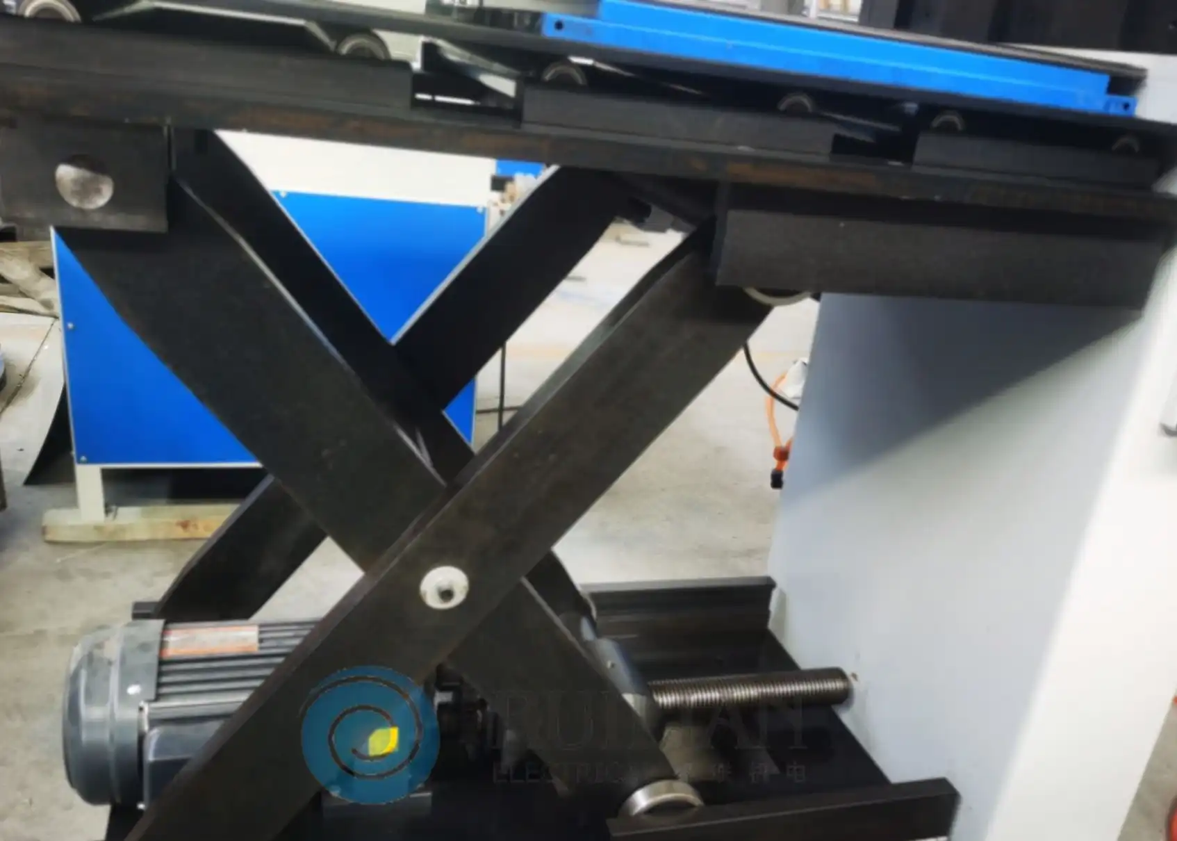 product-1-1 product-1-1